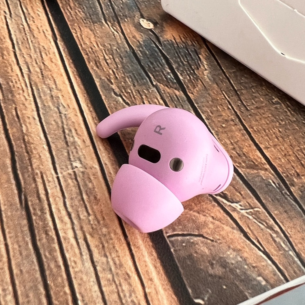 Beats Fit Pro - AppleCare until March 2024 - Picture 4 of 7